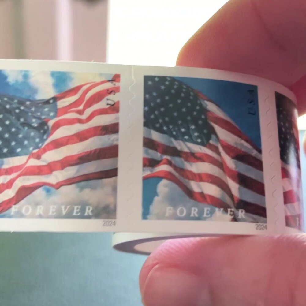 1 Roll of Genuine USPS Forever Stamps (100 Stamps) - Picture 13 of 15